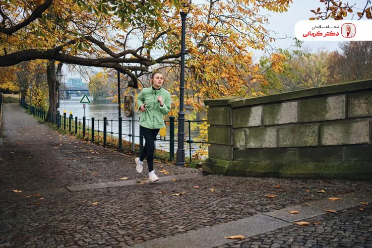 تمرینات هوازی و پیاده روی برای صبح گزینه های خوبی هستند.