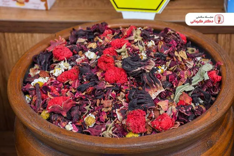 تسکین انواع زخم از فواید گلنار فارسی در طب سنتی است.