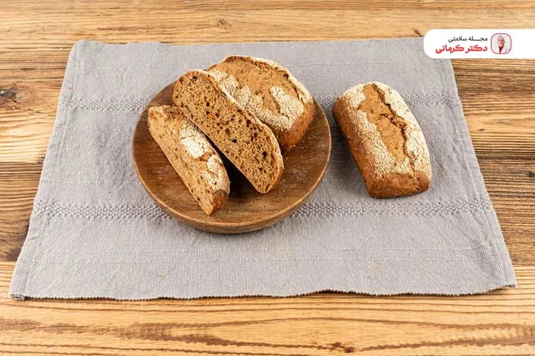 نان جو گلوتن پایینی دارد.